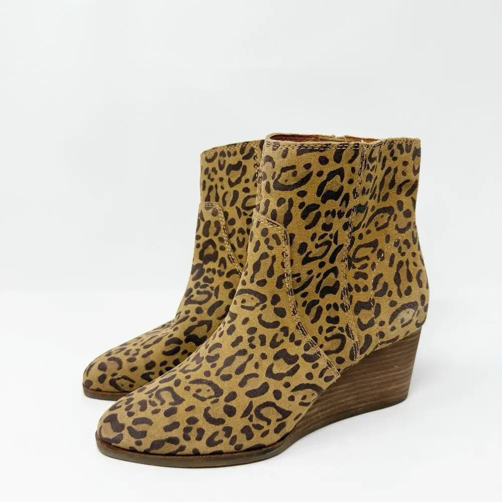 Lucky Brand Wedge Ankle Boots 6.5M Leopard Suede Leather Safari Pull On Mob Wife